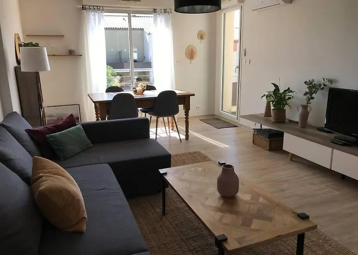 Charmant Appartement Ensoleille-Terrasse - Parking Gratuit - Isle Sur La Sorgue