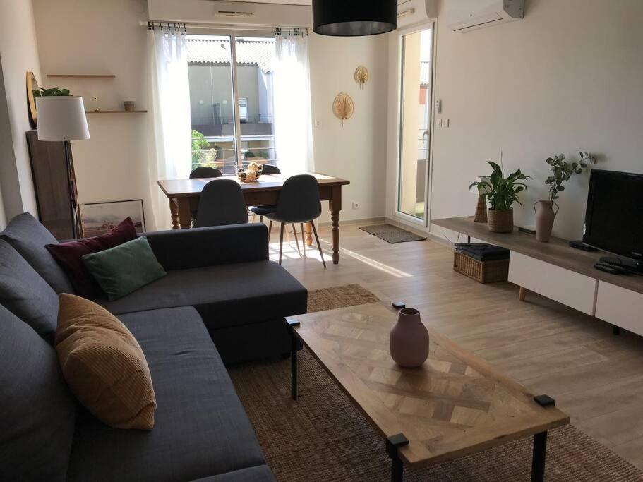 Ensoleille-terrasse - Parking Gratuit - Isle Sur La Sorgue Appartement