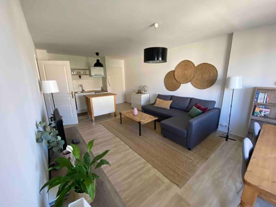 Ensoleille-terrasse - Parking Gratuit - Isle Sur La Sorgue Apartamento *