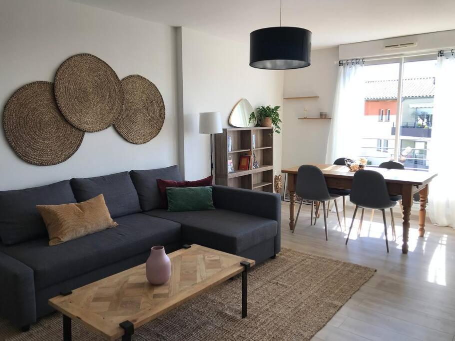 Ensoleille-terrasse - Parking Gratuit - Isle Sur La Sorgue Appartement *